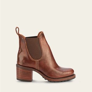 Frye Sabrina Chelsea boot